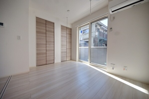 サリジエ宮町の物件内観写真